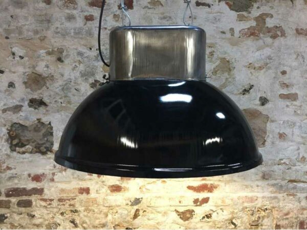 Lampe industrielle ovale noire haut poli