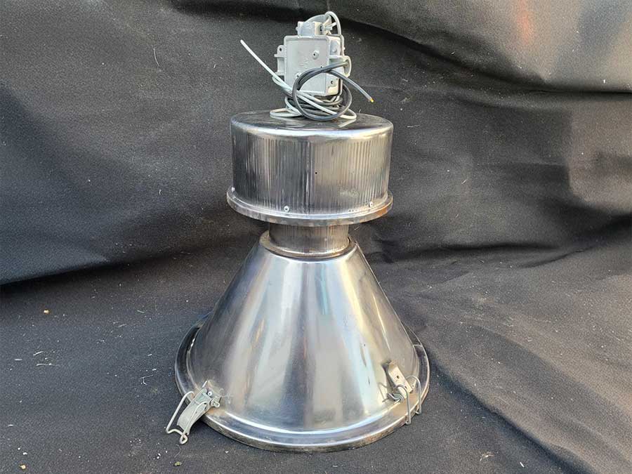 Lampe industrielle chormée, aspect vintage